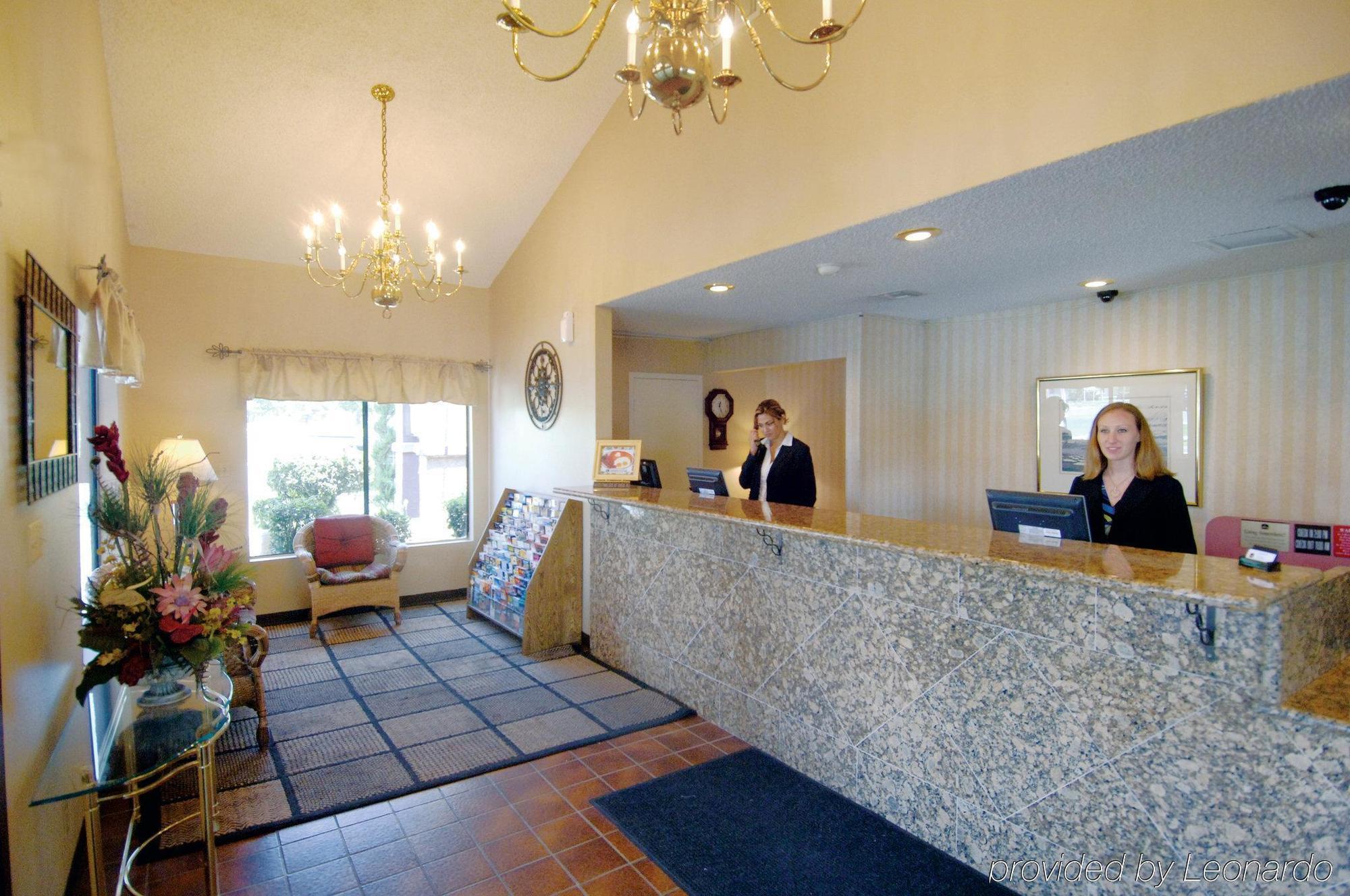 Travelodge By Wyndham Hemet Ca Interior foto